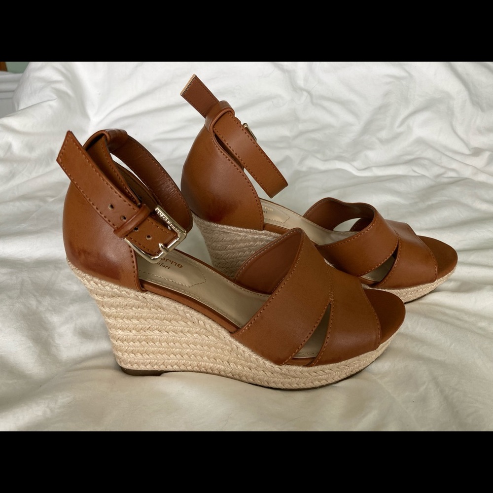 Liz Claiborne Wedges